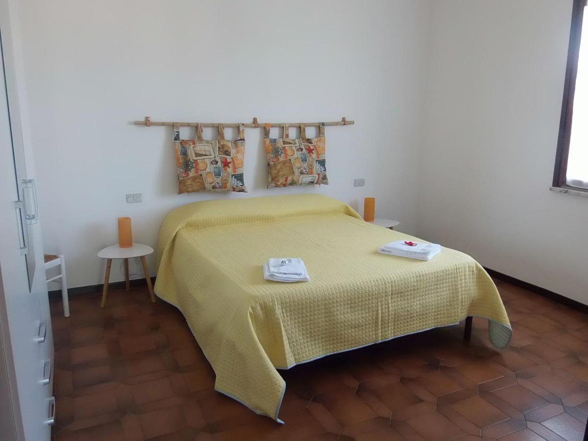 Dagli Ulivi Al Mare Apartment Леричи Екстериор снимка