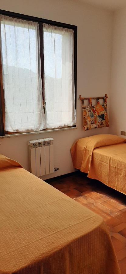 Dagli Ulivi Al Mare Apartment Леричи Екстериор снимка