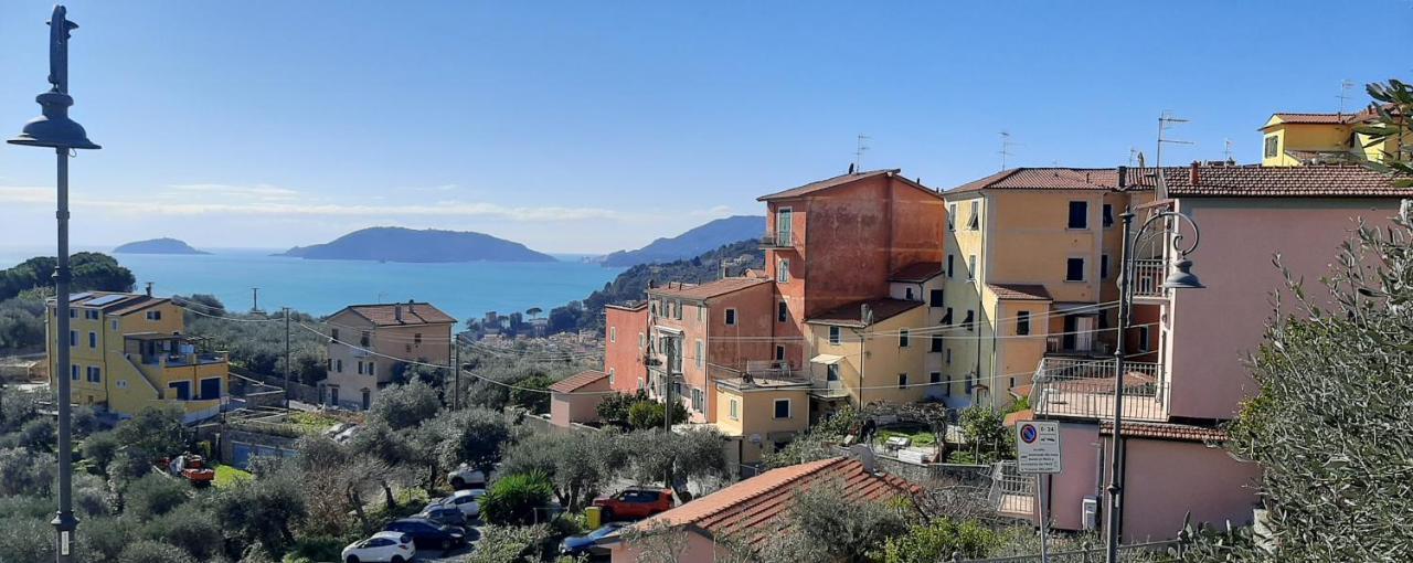 Dagli Ulivi Al Mare Apartment Леричи Екстериор снимка
